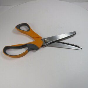 Fiskars Soft Grip  Pinking Shears/ Scissors 9.5" long total 5" blade